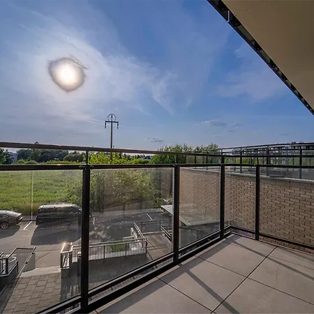 Wlochy Modern Space Studio Apartment